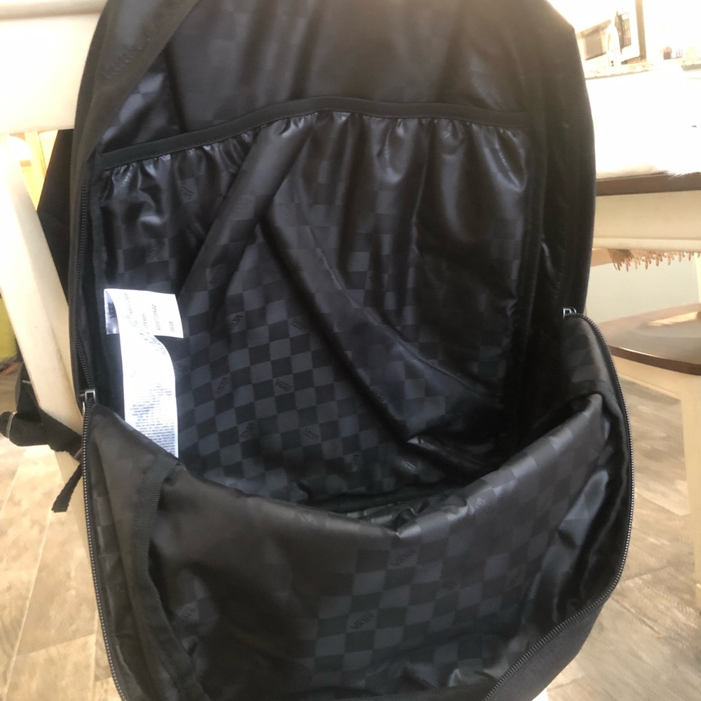 Beautiful large vans backpack - Picture 4 of 6